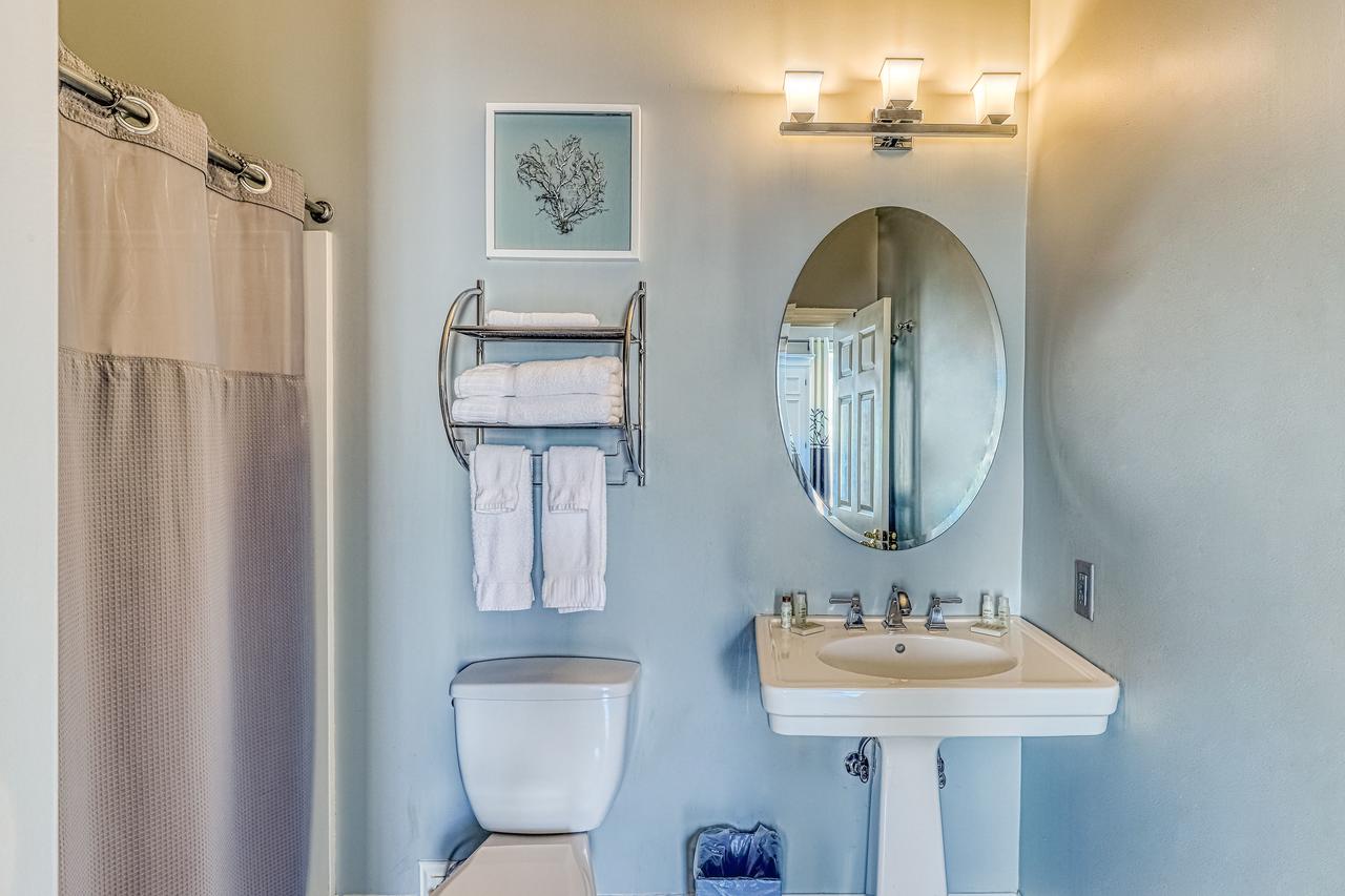 Savannah Lez Frederick - thumb 32