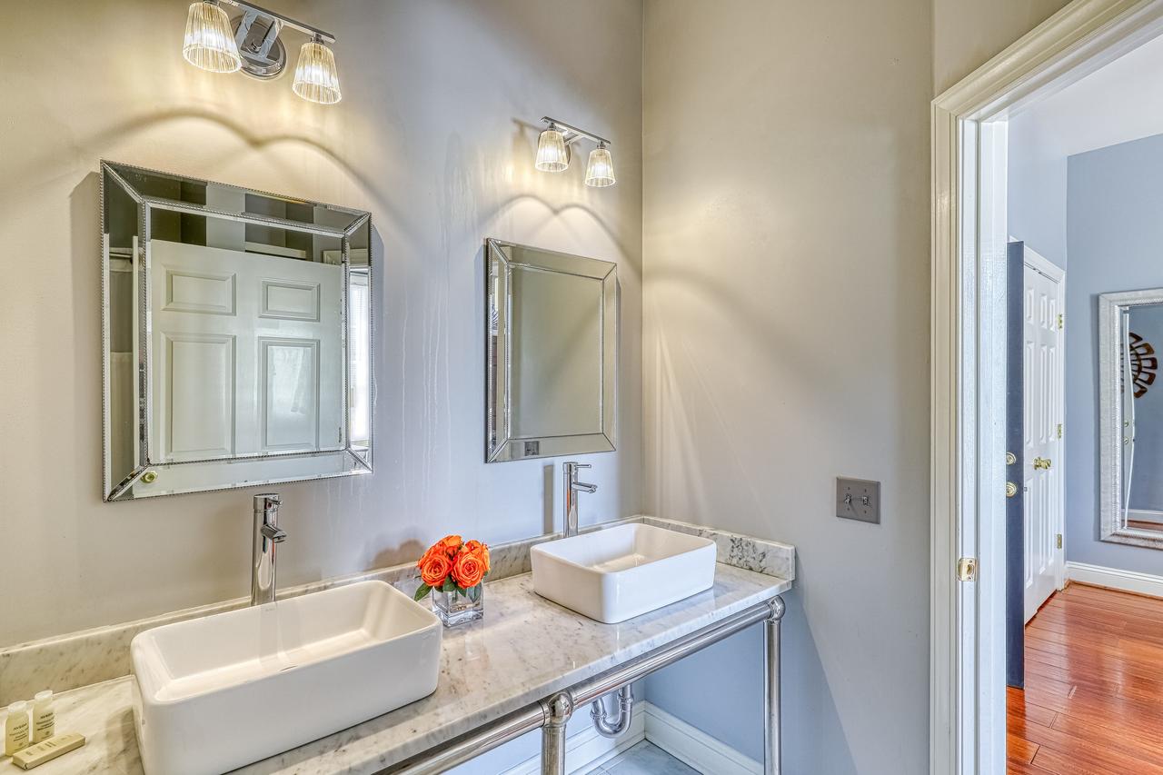 Savannah Lez Frederick - thumb 18