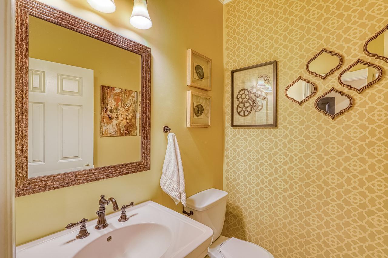 Savannah Lez Frederick - thumb 11