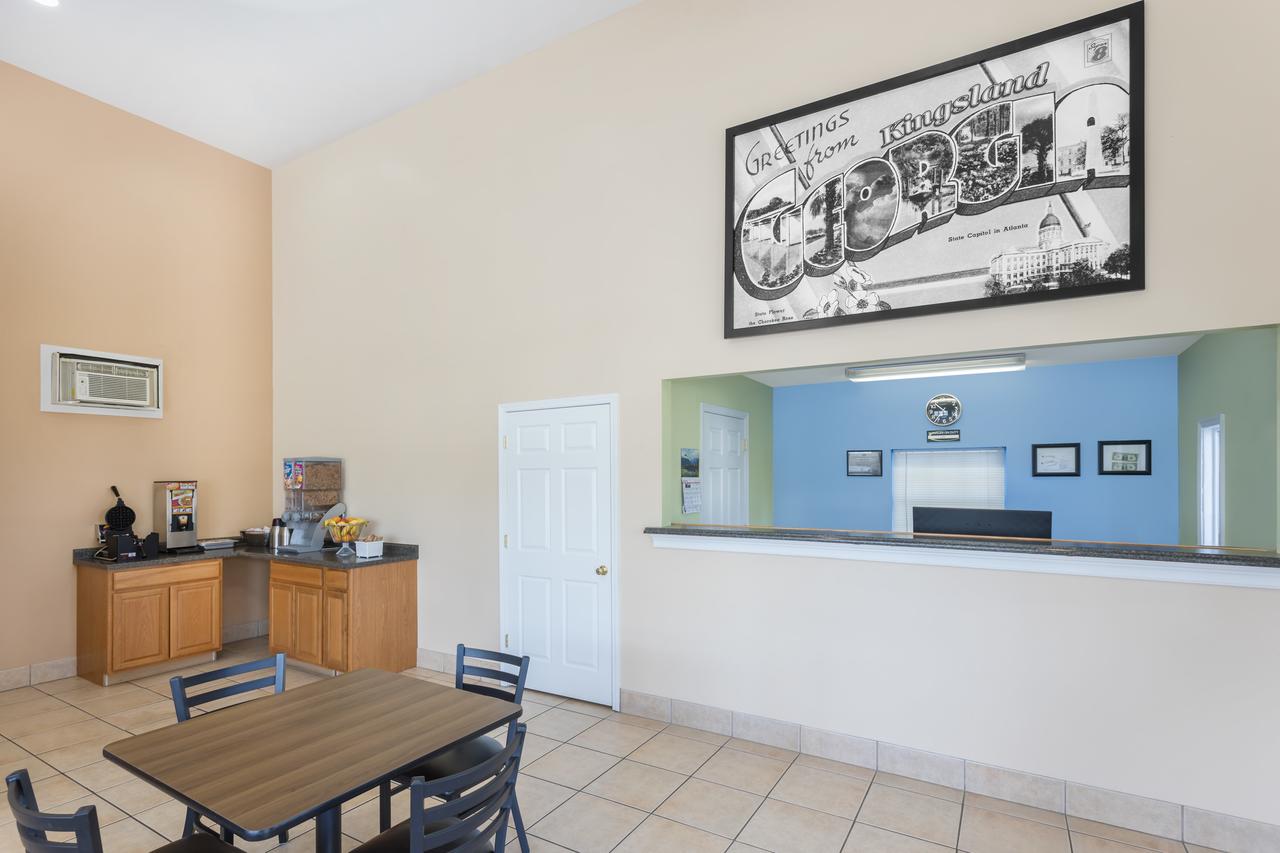 Super 8 By Wyndham Kingsland - thumb 3