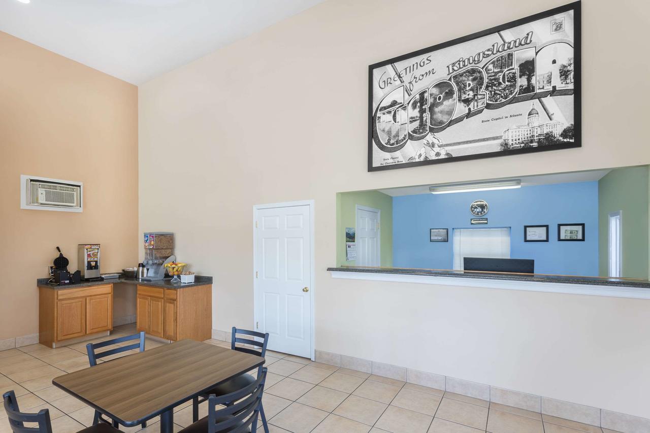 Super 8 By Wyndham Kingsland - thumb 22