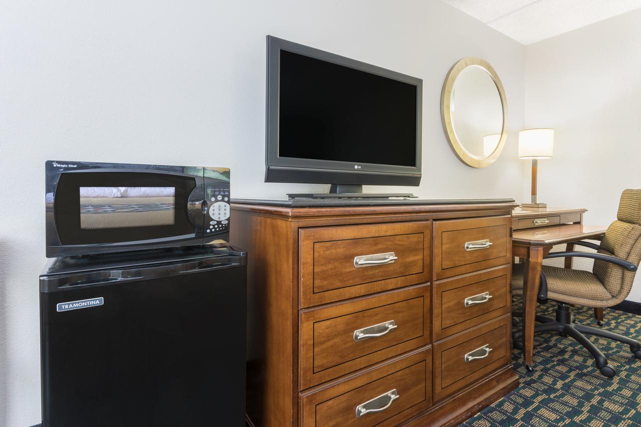 Super 8 By Wyndham Kingsland - thumb 12