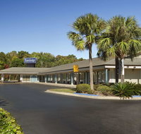 Travelodge by Wyndham Hinesville - Tourism Bookings