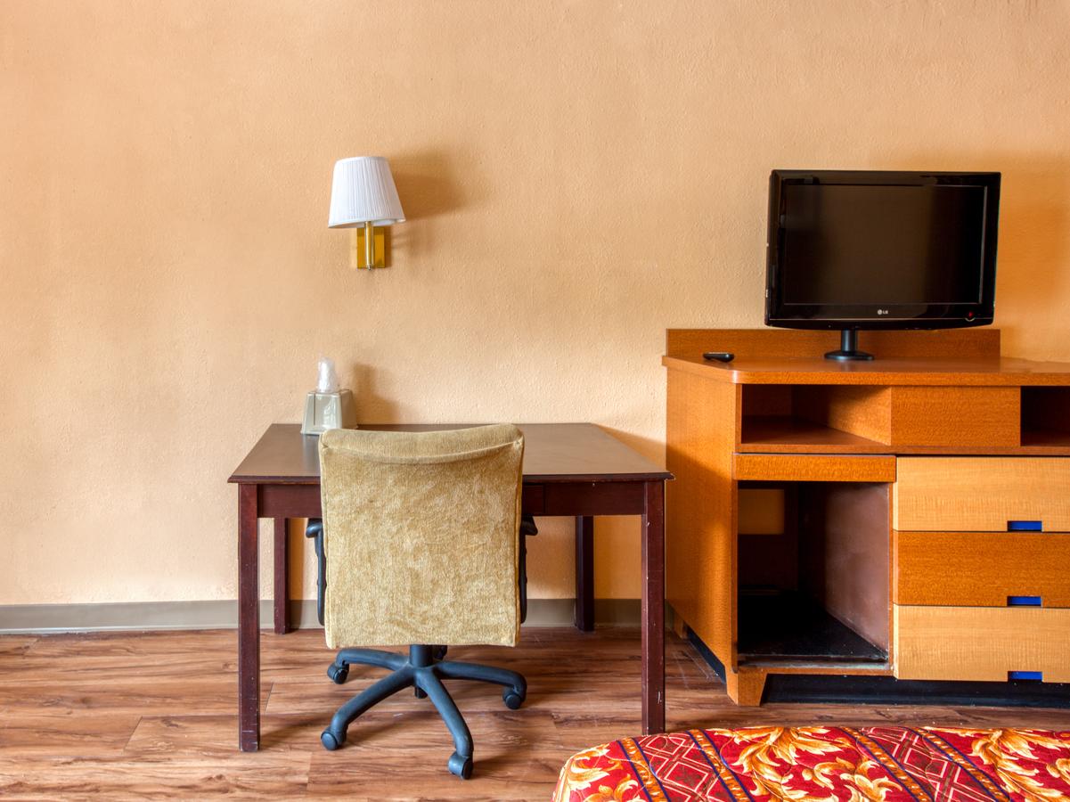 OYO Hotel Atlanta Airport Southeast - thumb 13