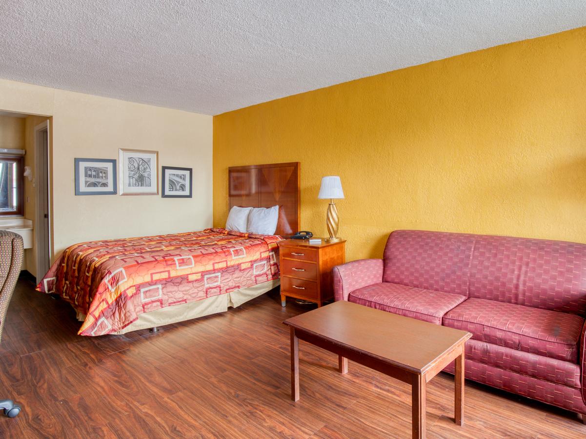 OYO Hotel Atlanta Airport Southeast - thumb 16