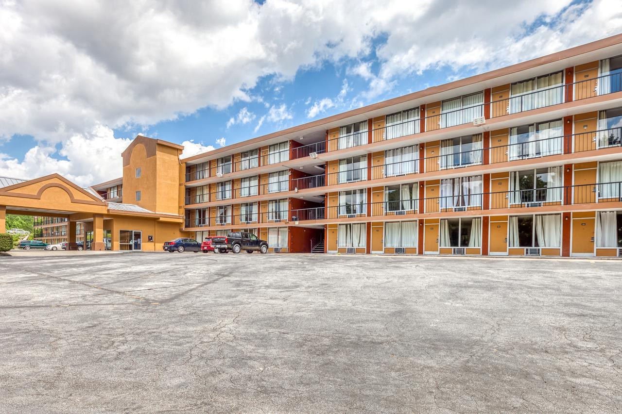 OYO Hotel Atlanta Airport Southeast - thumb 0