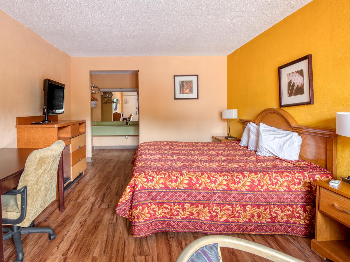 OYO Hotel Atlanta Airport Southeast - thumb 10