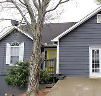 Stylish Modern Private GuestHouse - Tourism Bookings