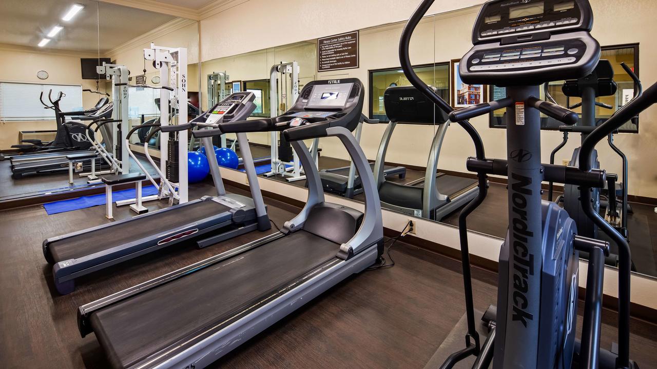 Best Western Inn & Suites - thumb 13