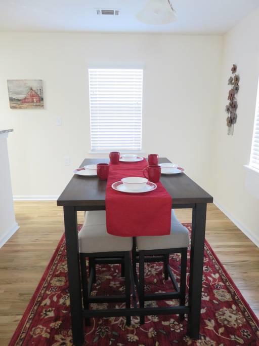 642 McDonald Street Southeast - thumb 1