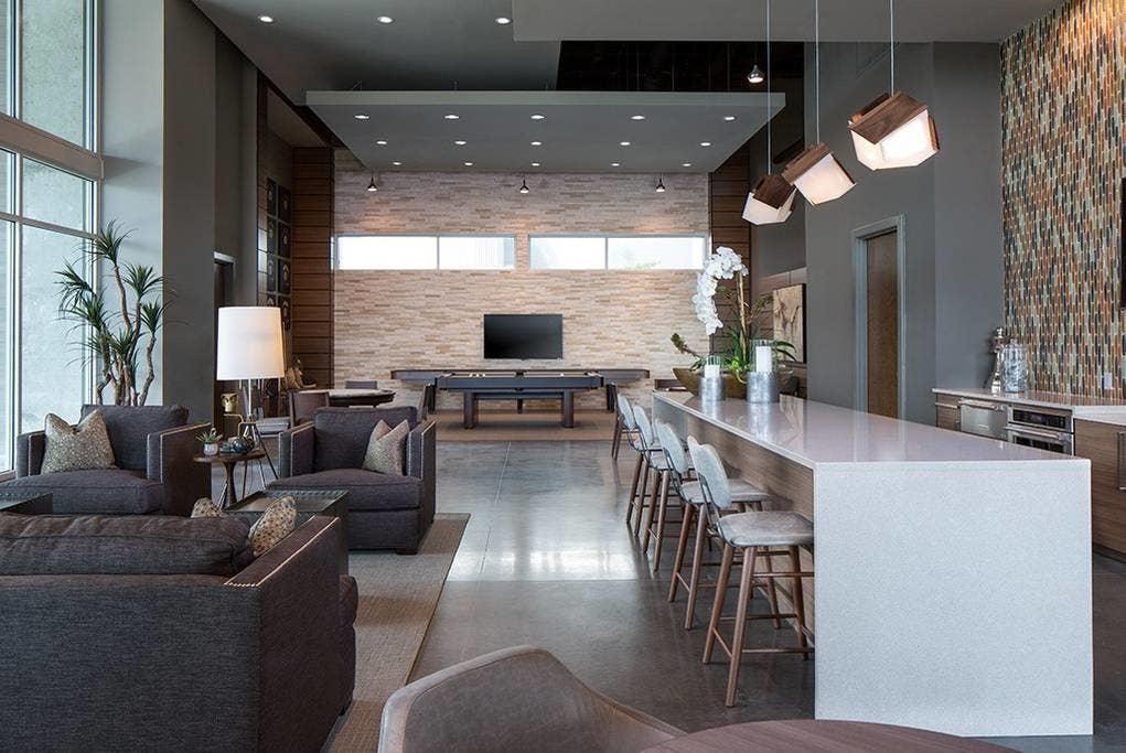 Sophisticated Suite In Awesome Location Atlanta - thumb 11