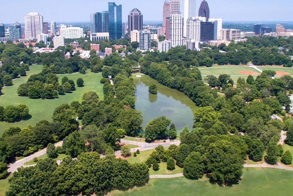 Sophisticated Suite In Awesome Location Atlanta - thumb 2