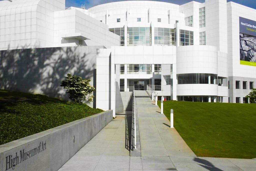 Sophisticated Suite In Awesome Location Atlanta - thumb 8