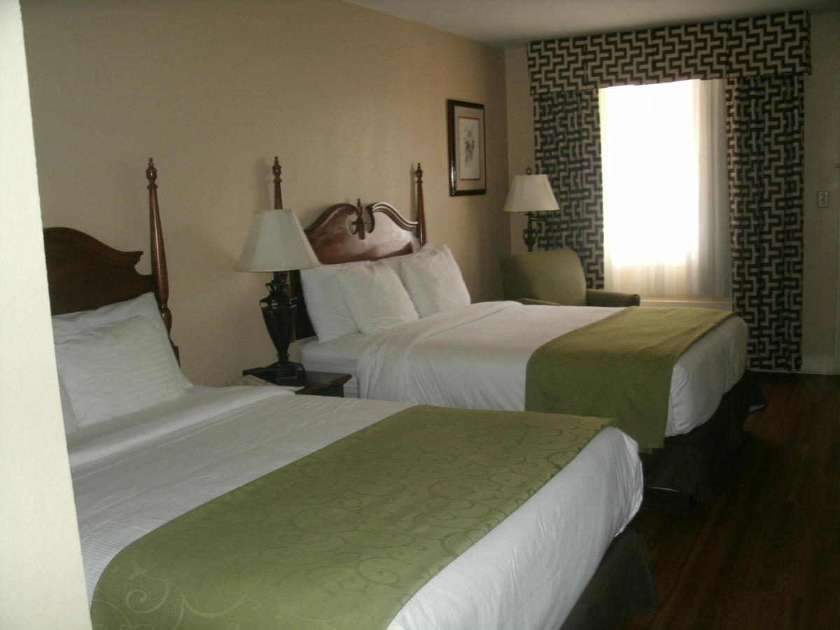 Merry Acres Inn - thumb 2