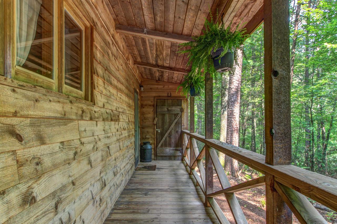 A Rustic Retreat - thumb 1