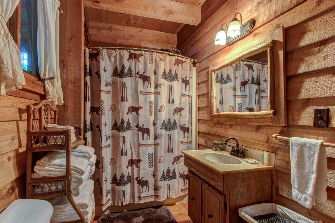 A Rustic Retreat - thumb 12