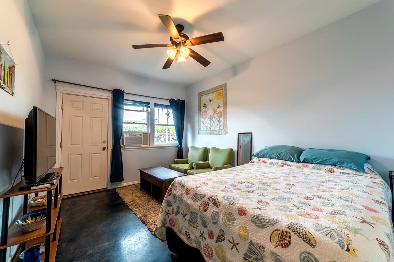 Banana Bungalow In Laie, North Shore, Oahu - thumb 7