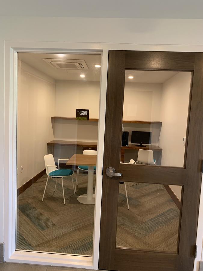 HAWAII KAI 2BD/FREE PARKING - thumb 6