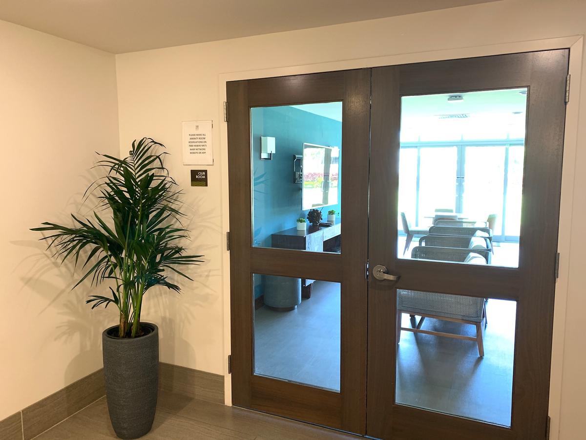 HAWAII KAI 2BD/FREE PARKING - thumb 7