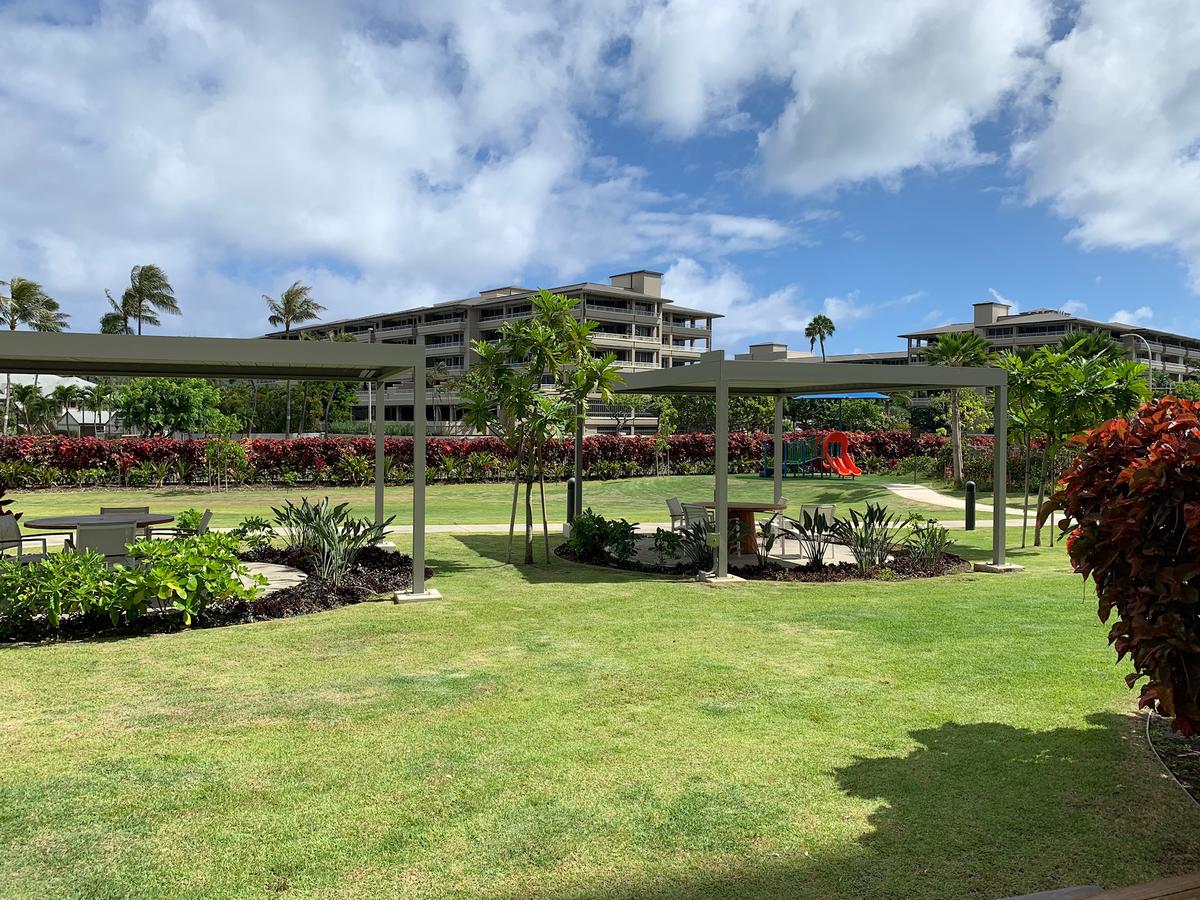 HAWAII KAI 2BD/FREE PARKING - thumb 1