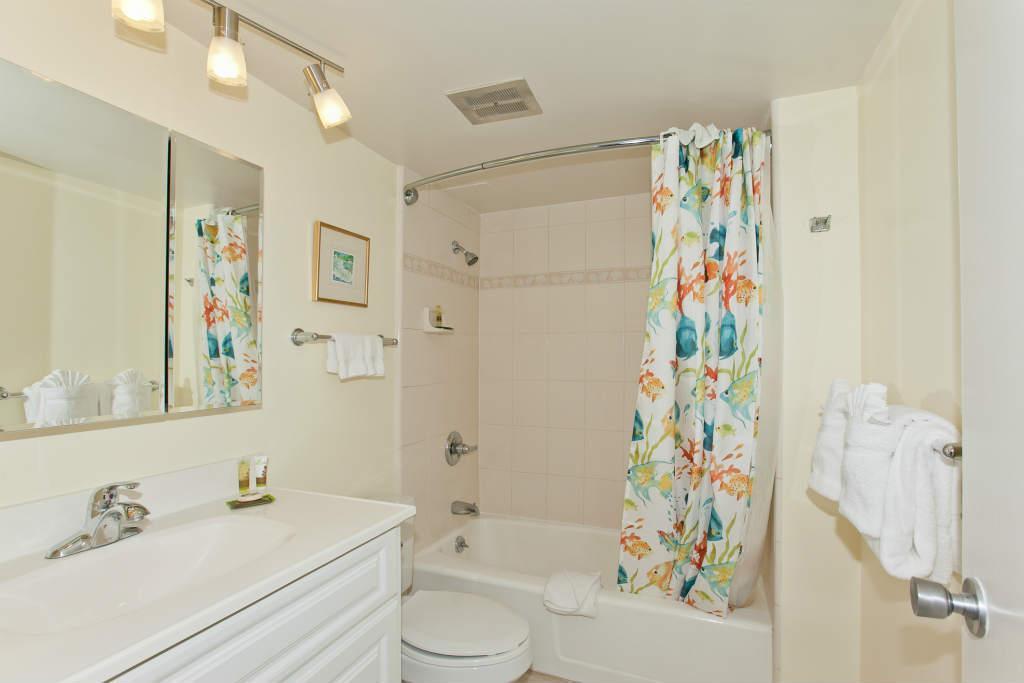 Ilikai Marina 899 City View 1BR - thumb 22