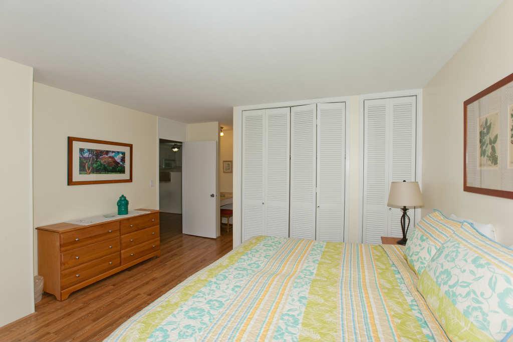 Ilikai Marina 899 City View 1BR - thumb 8