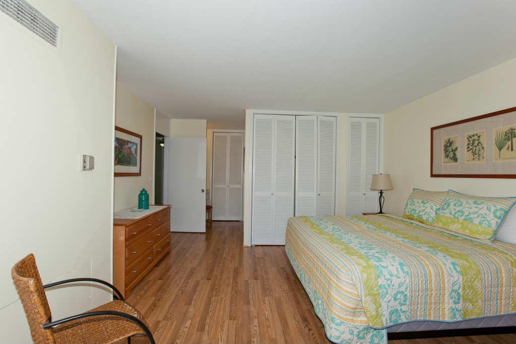 Ilikai Marina 899 City View 1BR - thumb 27