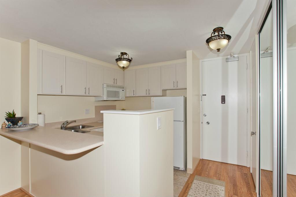 Ilikai Marina 899 City View 1BR - thumb 23