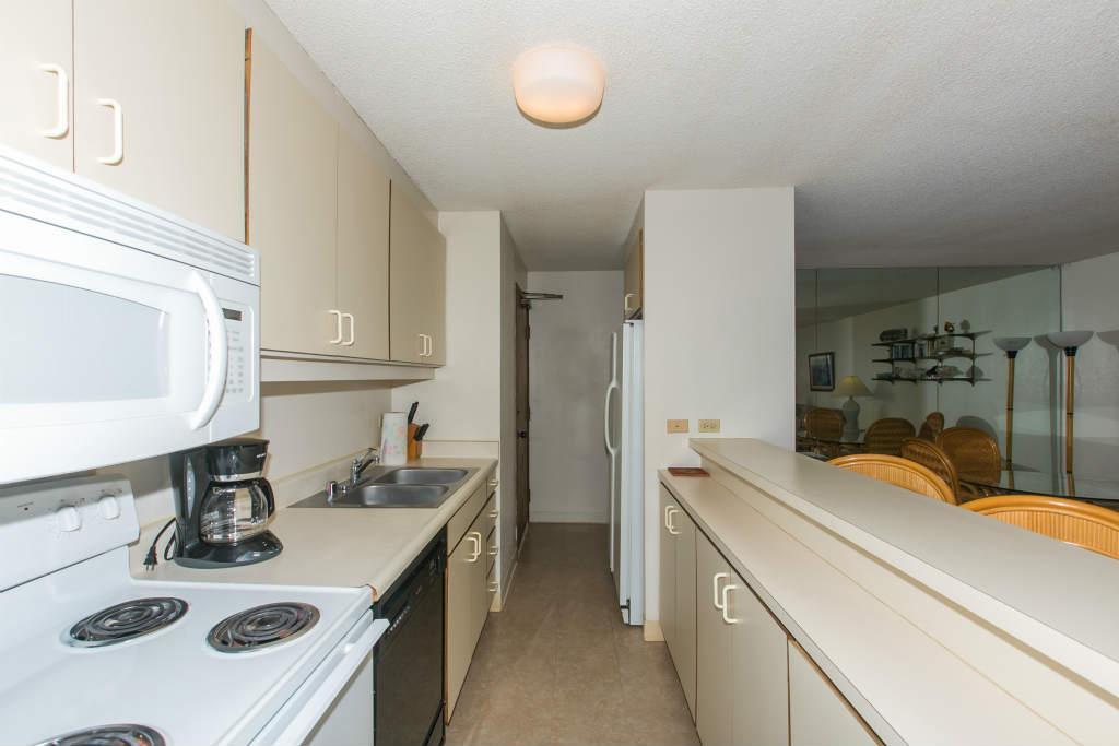Discovery Bay 4012 Ocean View 1BR - thumb 3