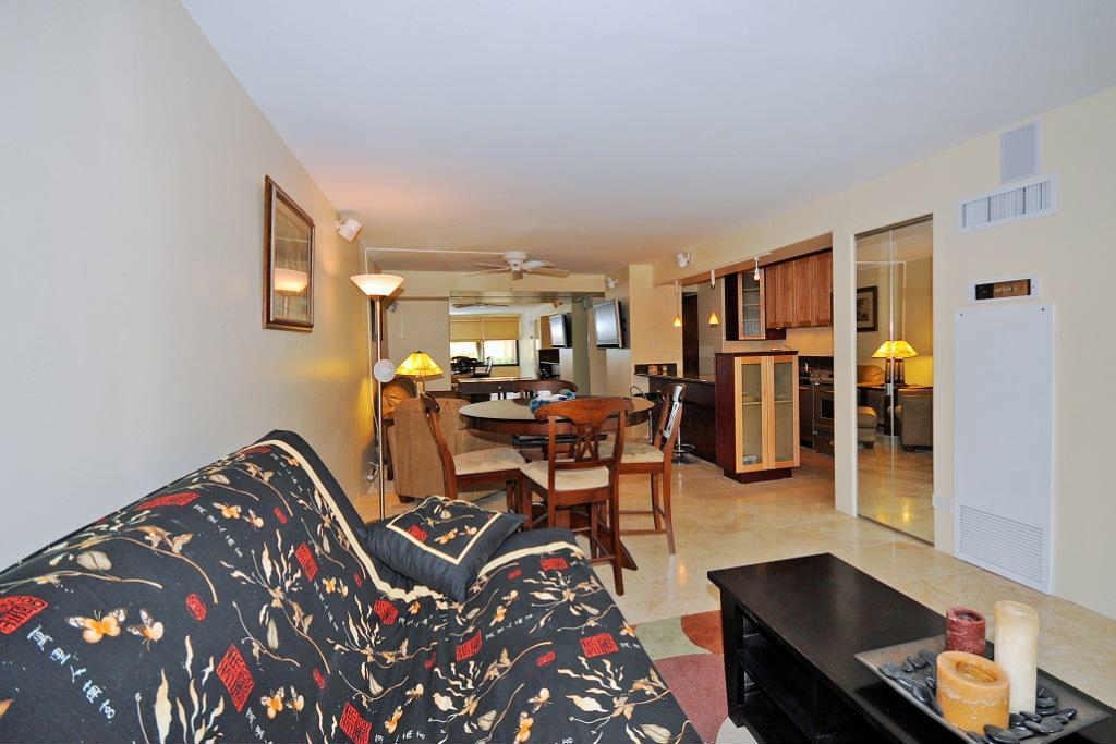 Discovery Bay 1118 City View 1BR - thumb 1