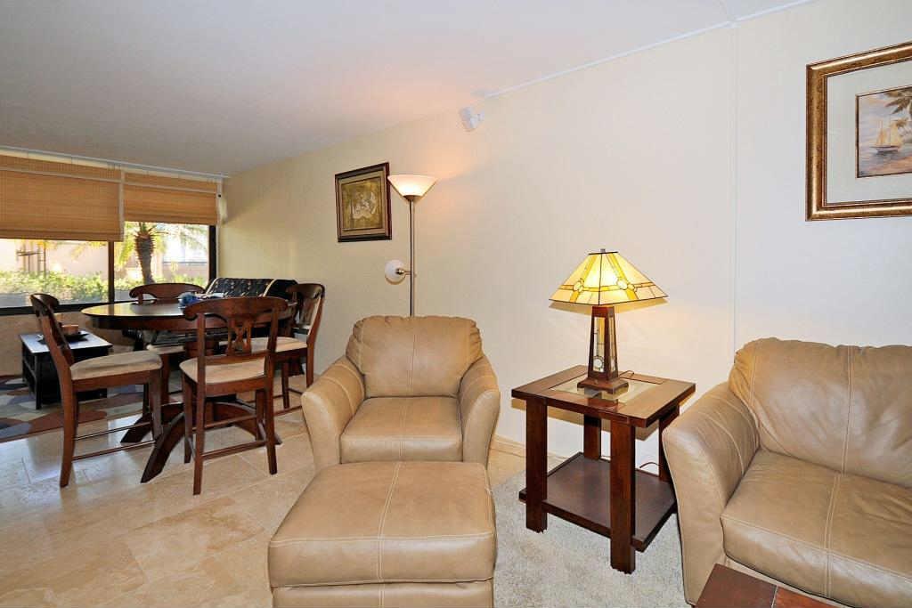 Discovery Bay 1118 City View 1BR - thumb 0