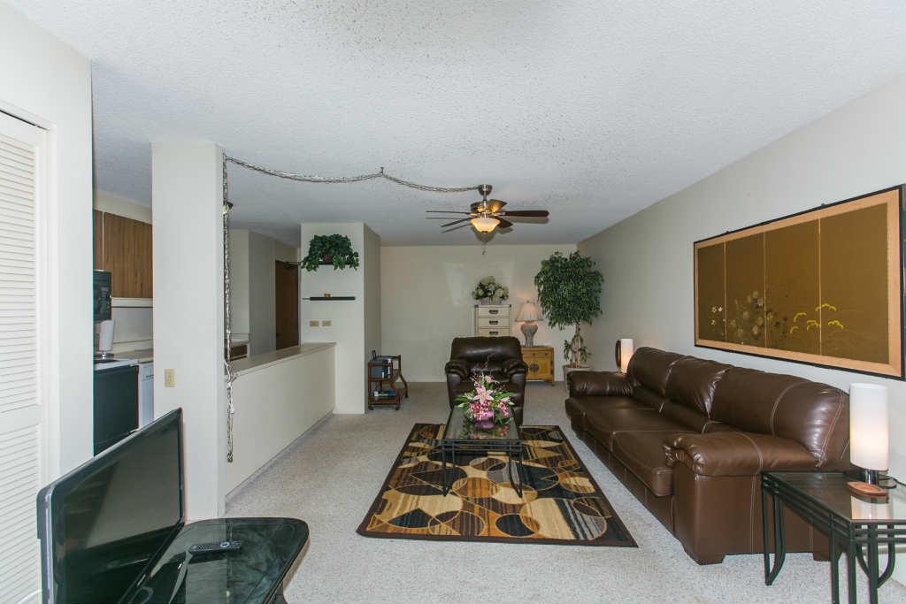 Discovery Bay 2003 Ocean View 1BR - thumb 0
