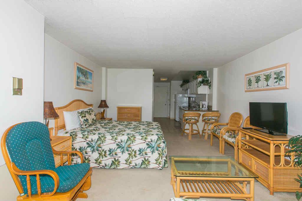 Ilikai Marina 1893 City View Studio - thumb 1