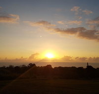 Puumoi Pink House and Sunrise Studio - USA Accommodation