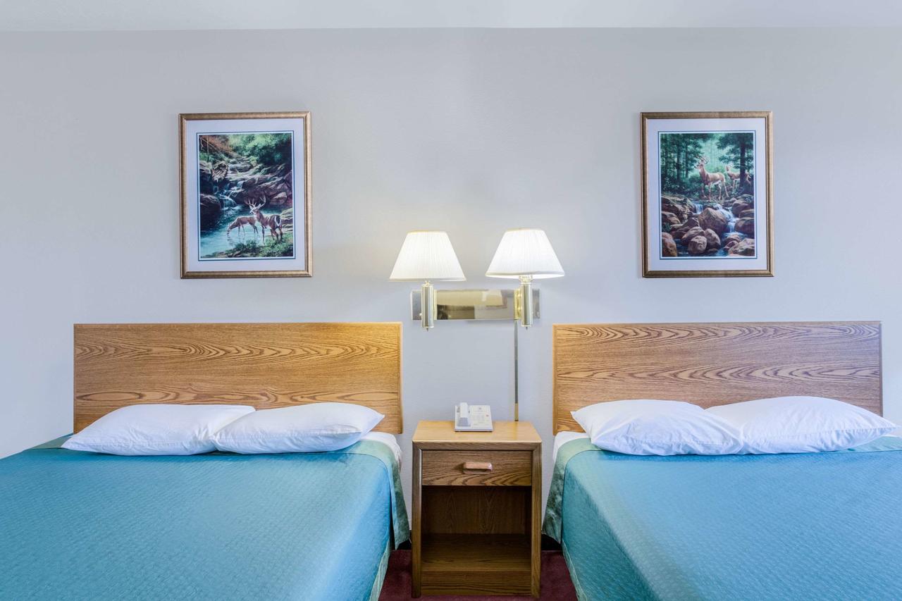 Super 8 By Wyndham Blackfoot - thumb 26