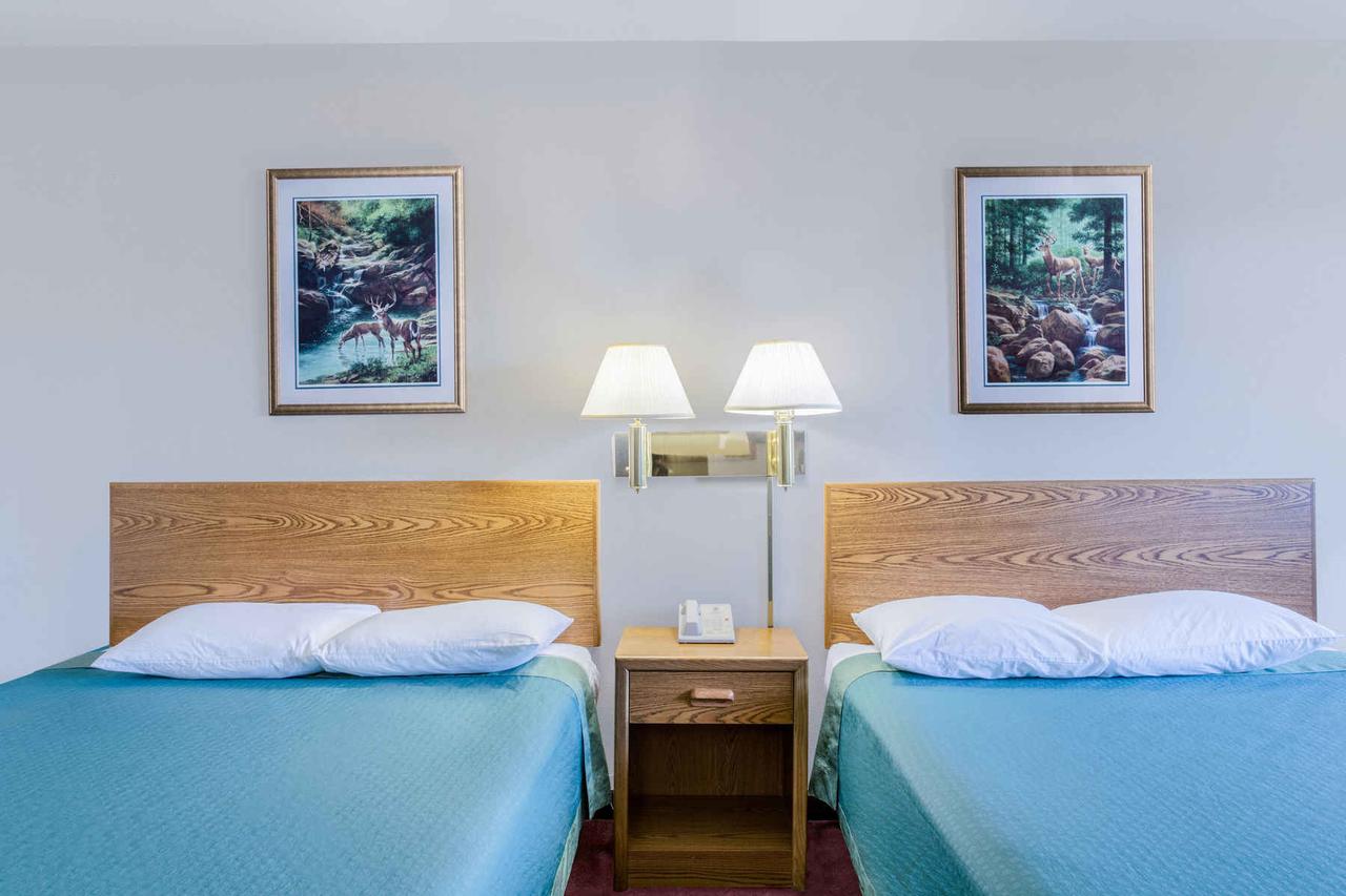 Super 8 By Wyndham Blackfoot - thumb 6