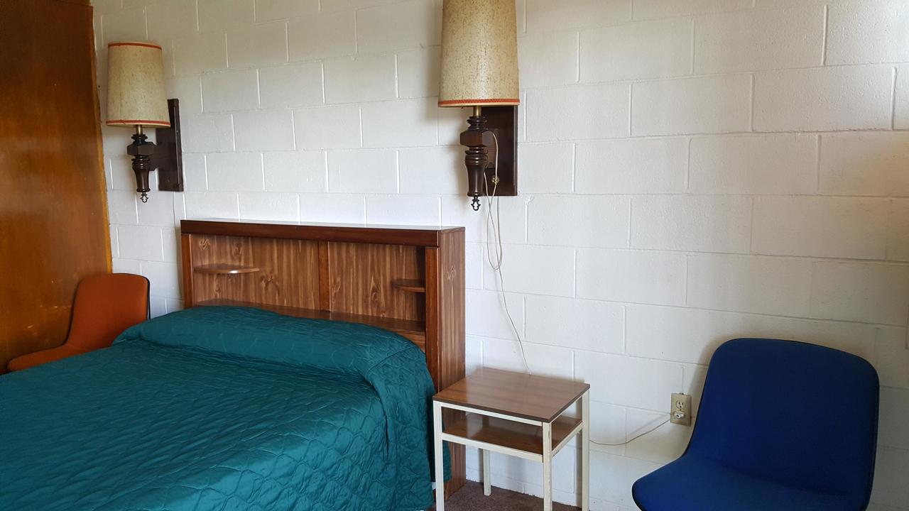 Thunder Bird Motel - thumb 20