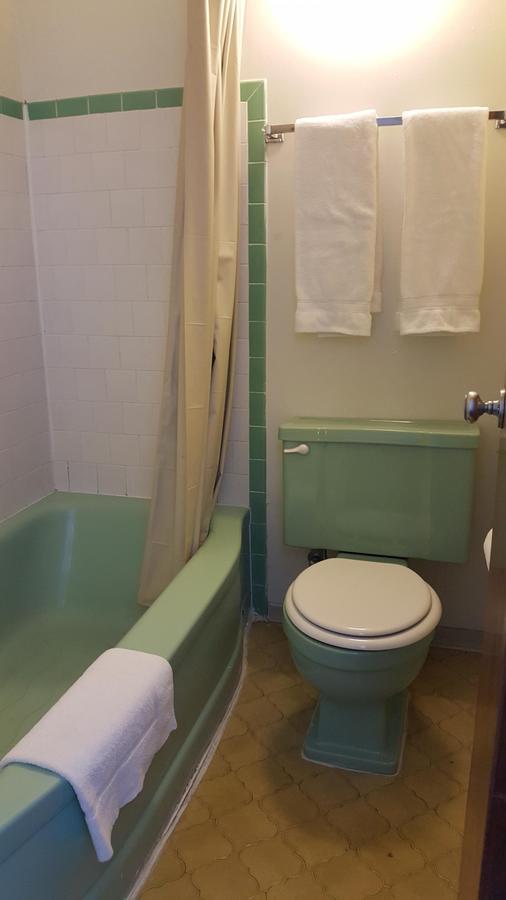 Thunder Bird Motel - thumb 8