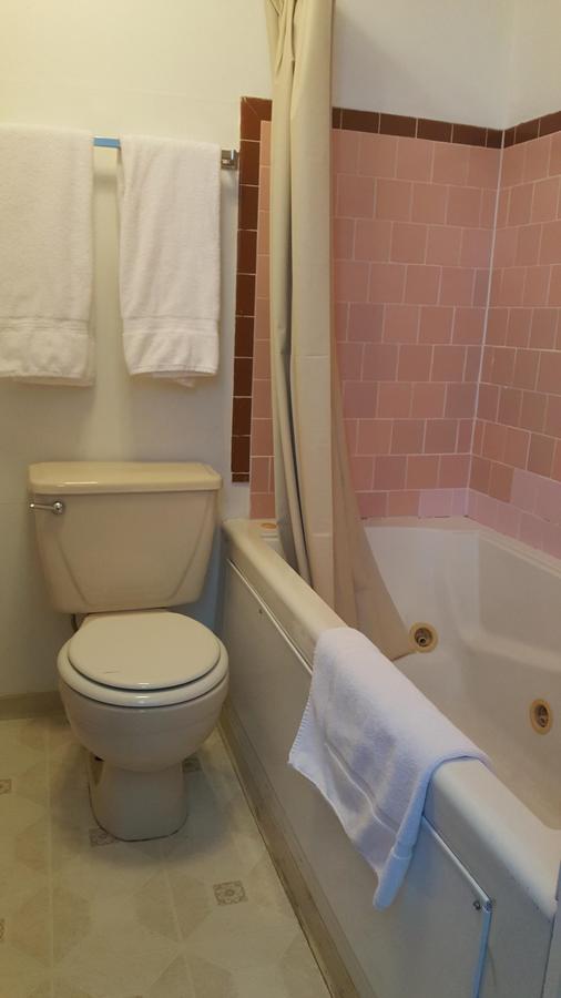 Thunder Bird Motel - thumb 19