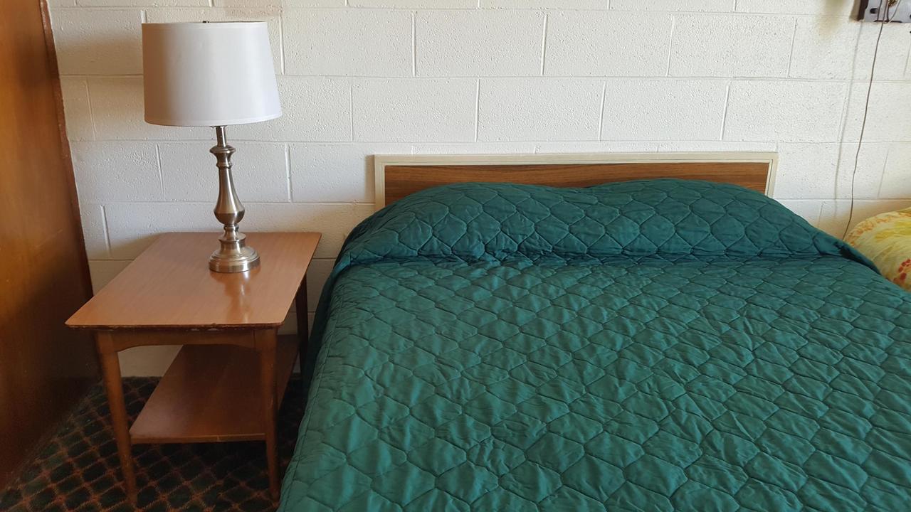 Thunder Bird Motel - thumb 4