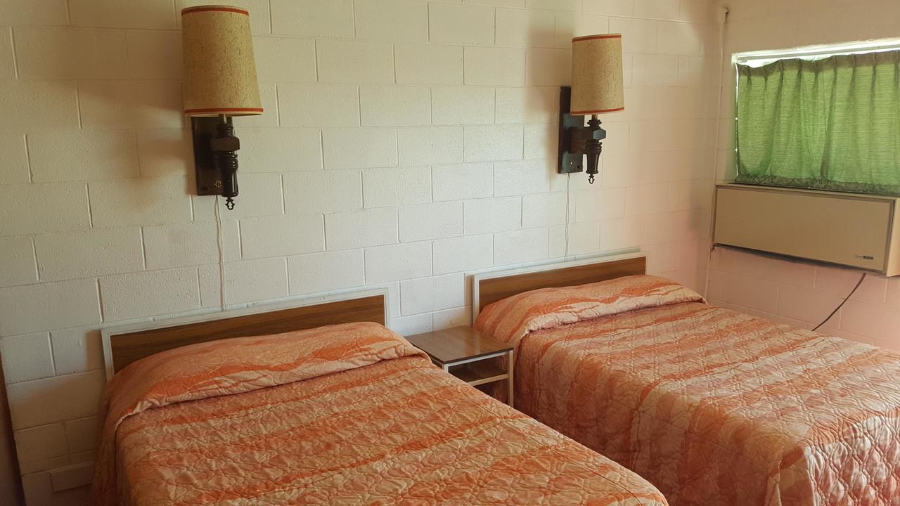 Thunder Bird Motel - thumb 5