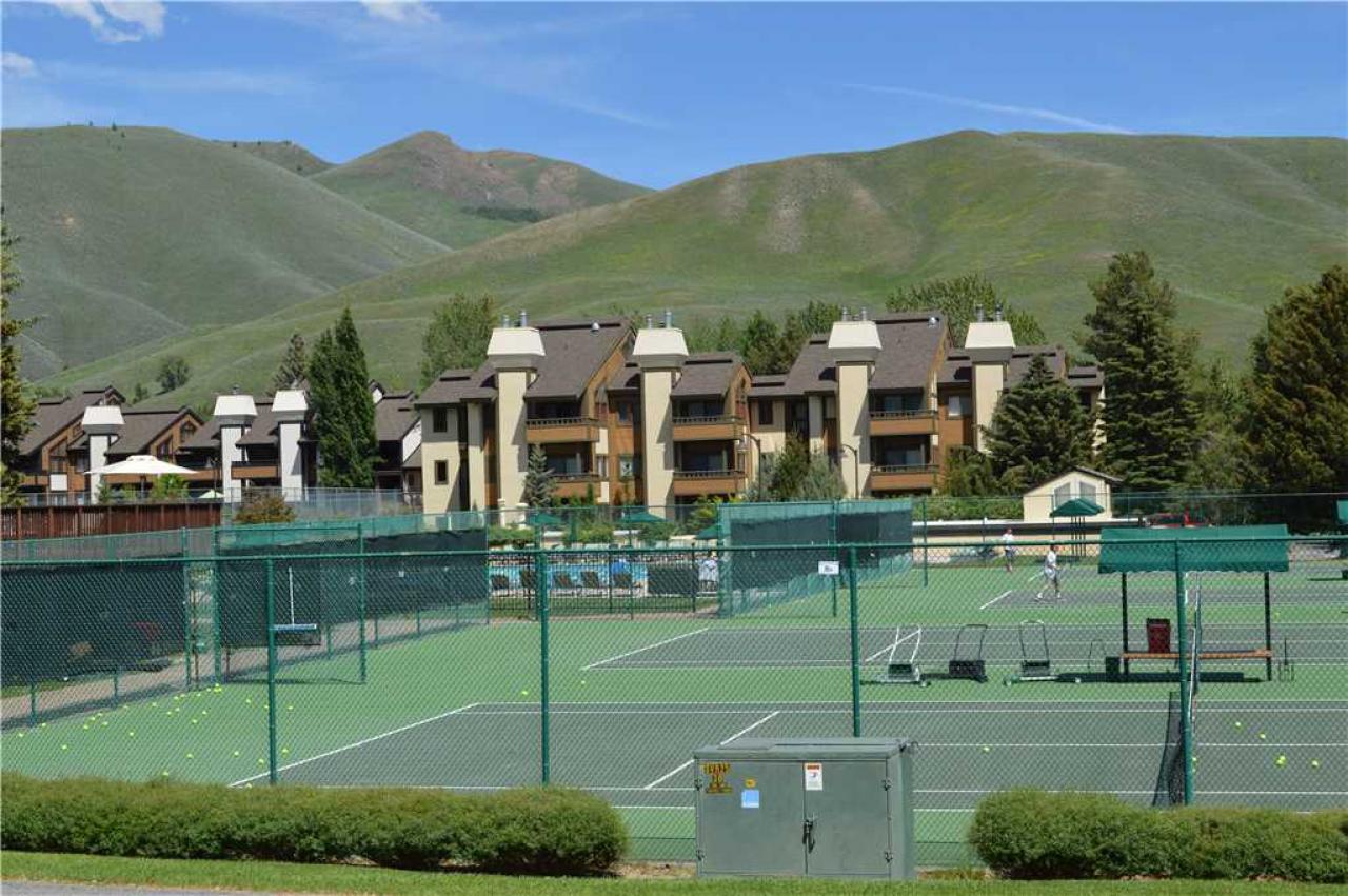 Villager Condominium With Sun Valley Amenities - thumb 3