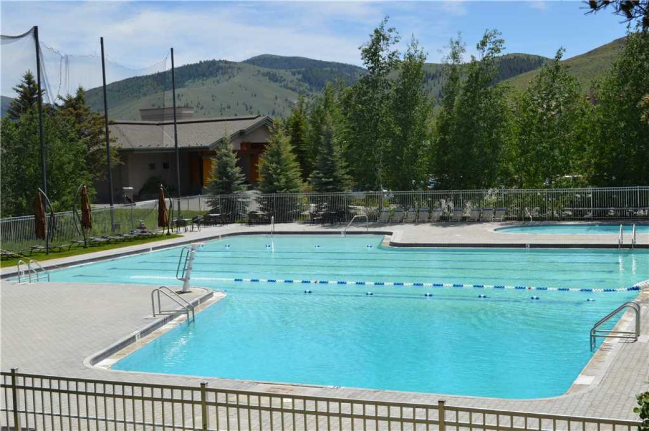 The Ridge On Golf Course With Elkhorn Amenities - thumb 18