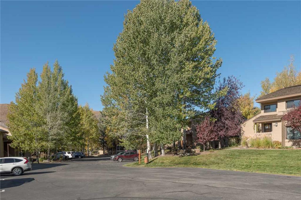 The Ridge On Golf Course With Elkhorn Amenities - thumb 23