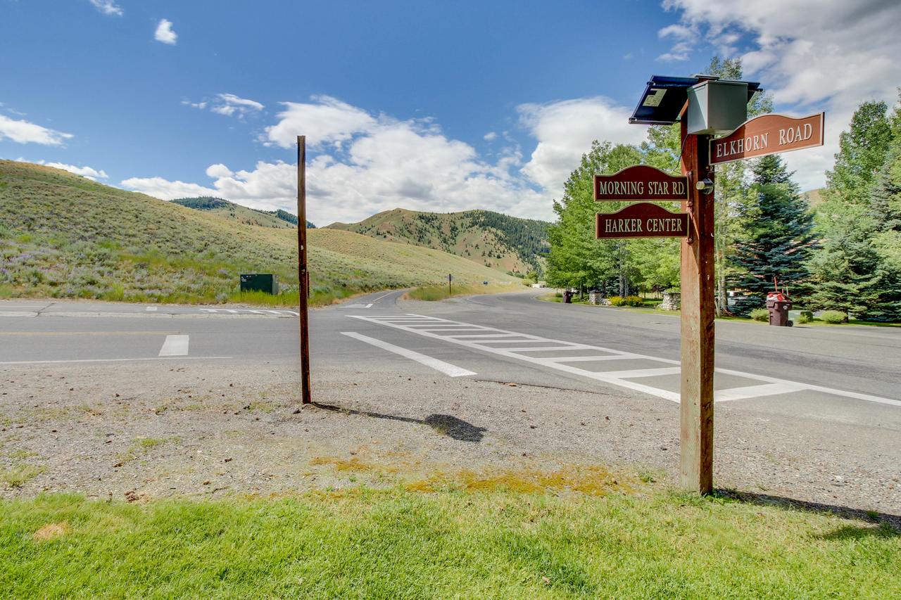 Single Level Ranch Condo In Elkhorn - thumb 34