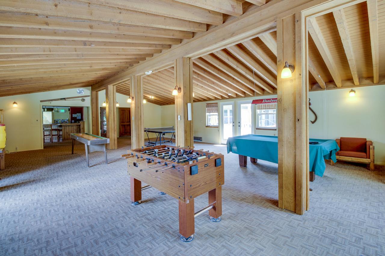 Single Level Ranch Condo In Elkhorn - thumb 36