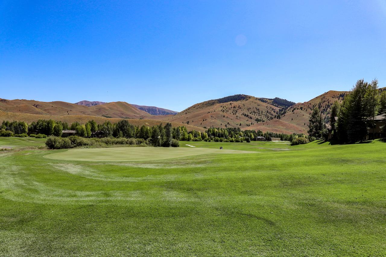 Single Level Ranch Condo In Elkhorn - thumb 30