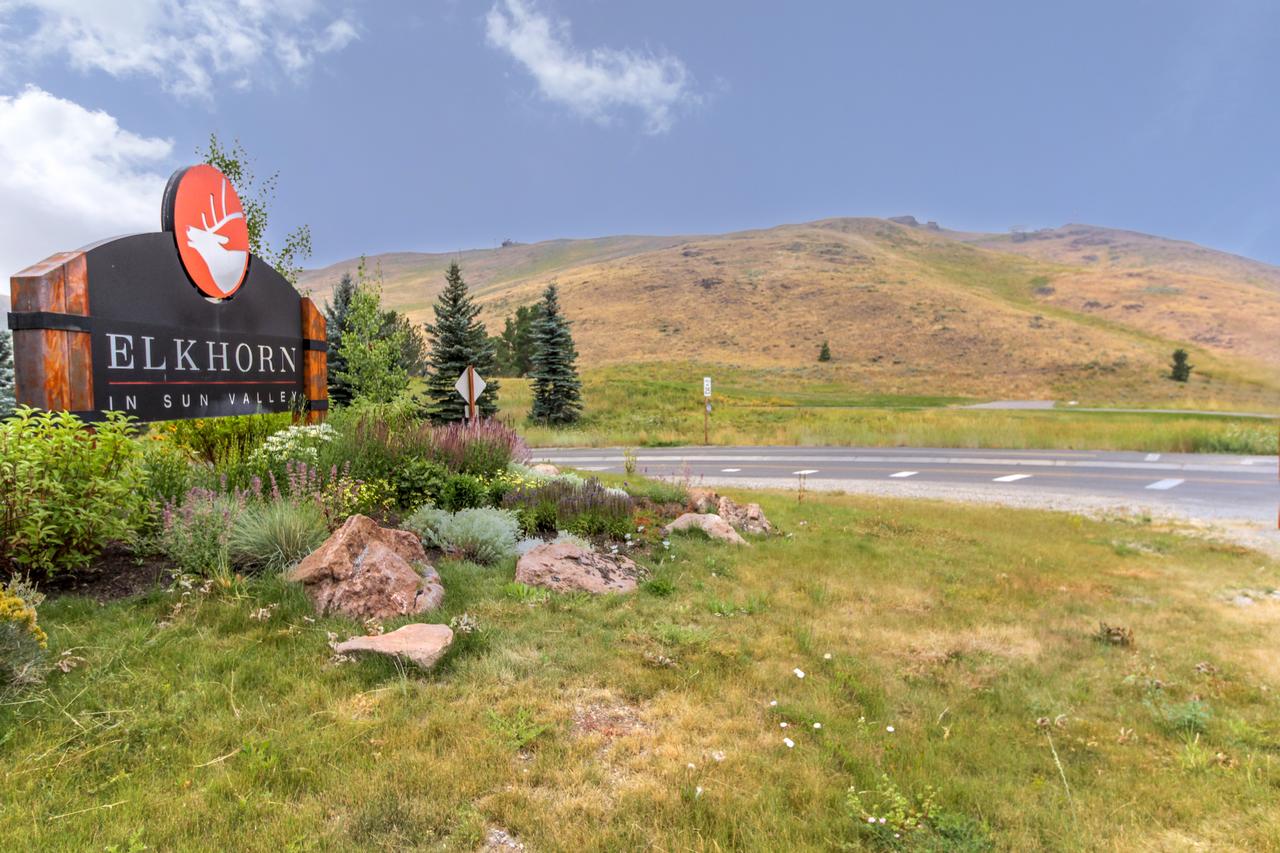 Single Level Ranch Condo In Elkhorn - thumb 35