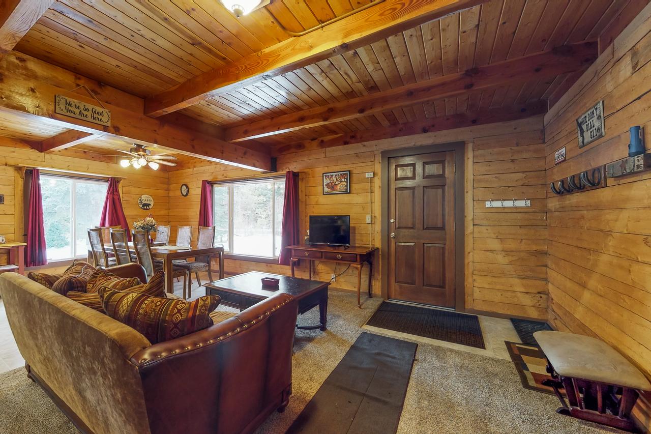 Forest Lake Cabin - thumb 7