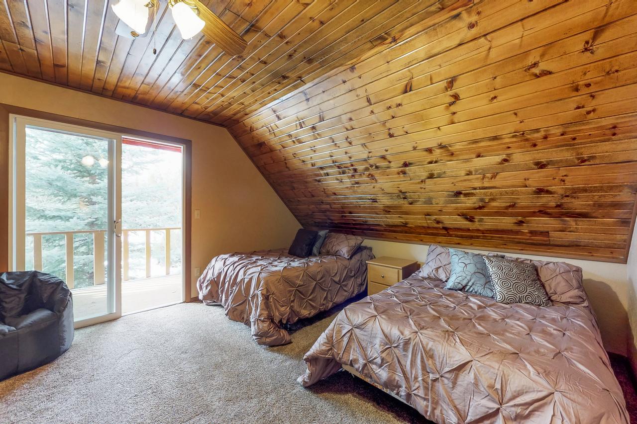 Forest Lake Cabin - thumb 20